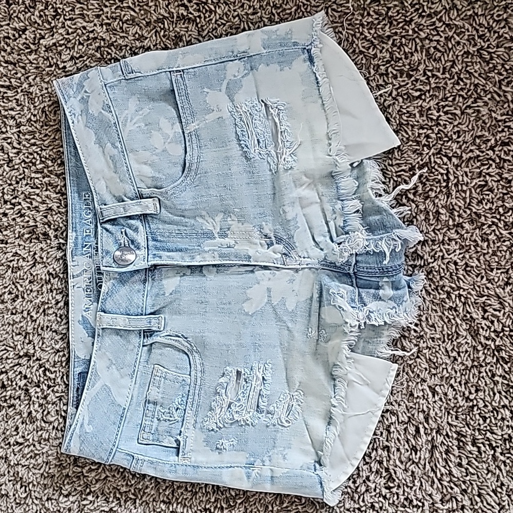American Eagle Super Stretch Shorts size 2